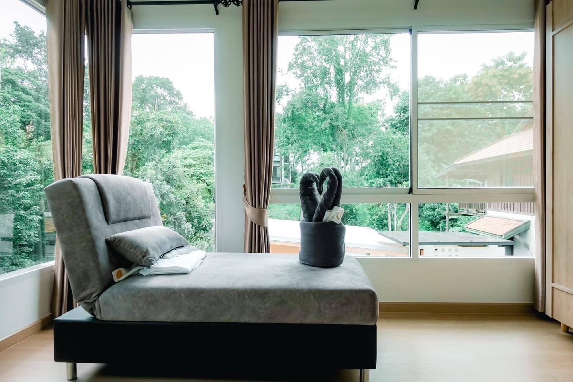 4 Bed House for Rent in Mueang Chiang Mai District - Image 9