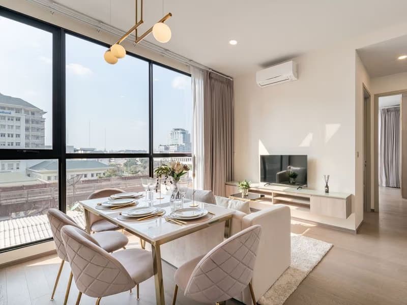 2 Bed Condo for Rent in Ratchathewi