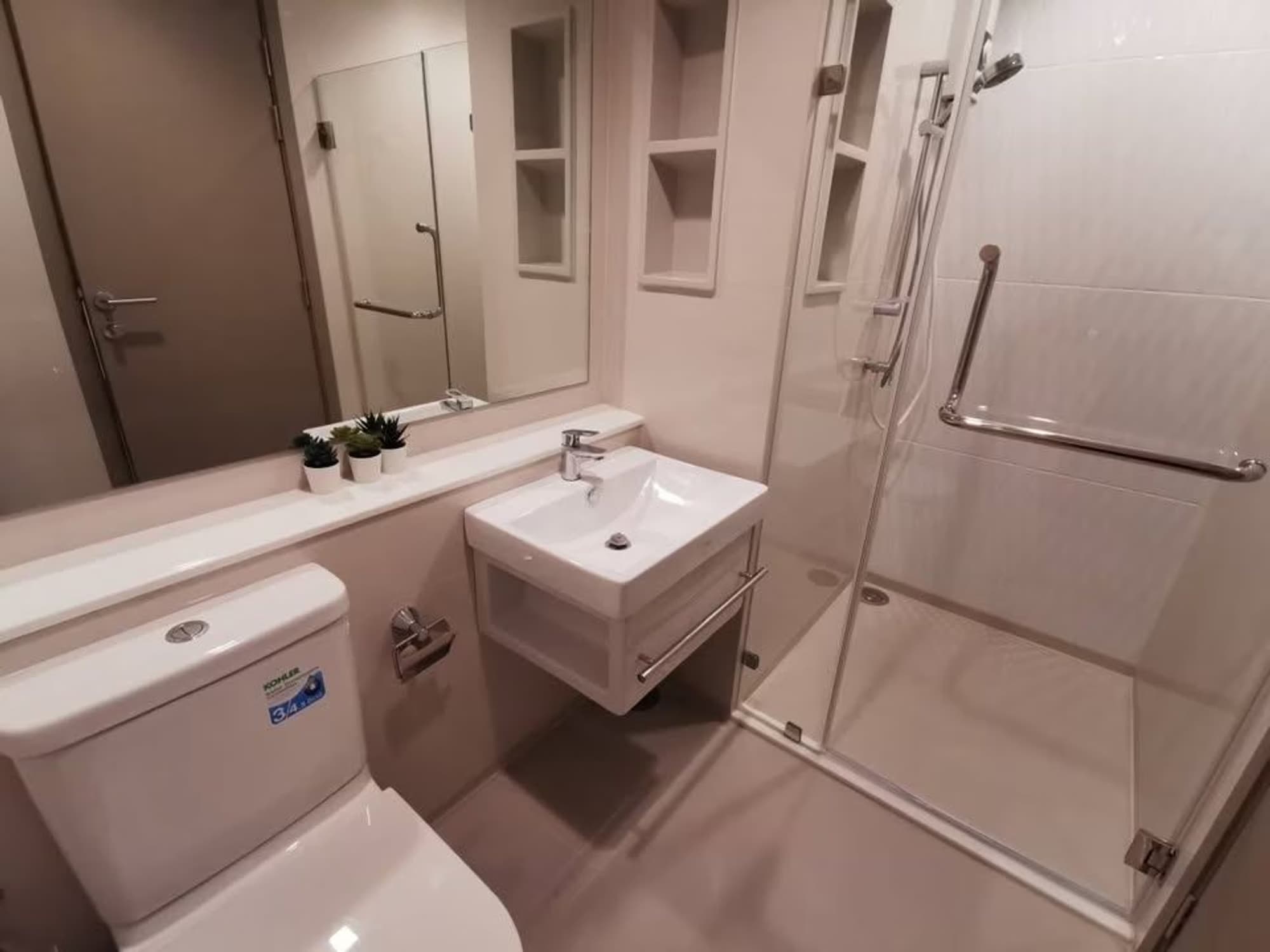 2 Bedroom Condo - Image 6