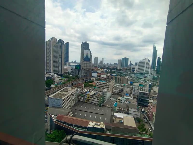 1 Bed Condo for Rent  Near Surasak BTS