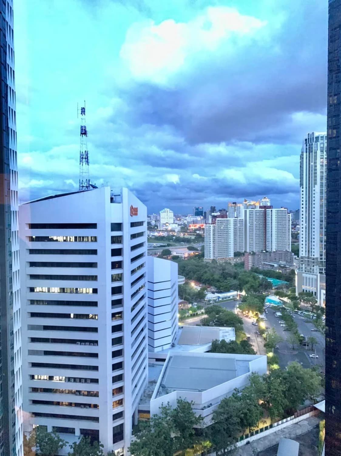 3 ห้องนอน คอนโด สำหรับ ขายและจำหน่าย ใน Huai Khwang - Image 6