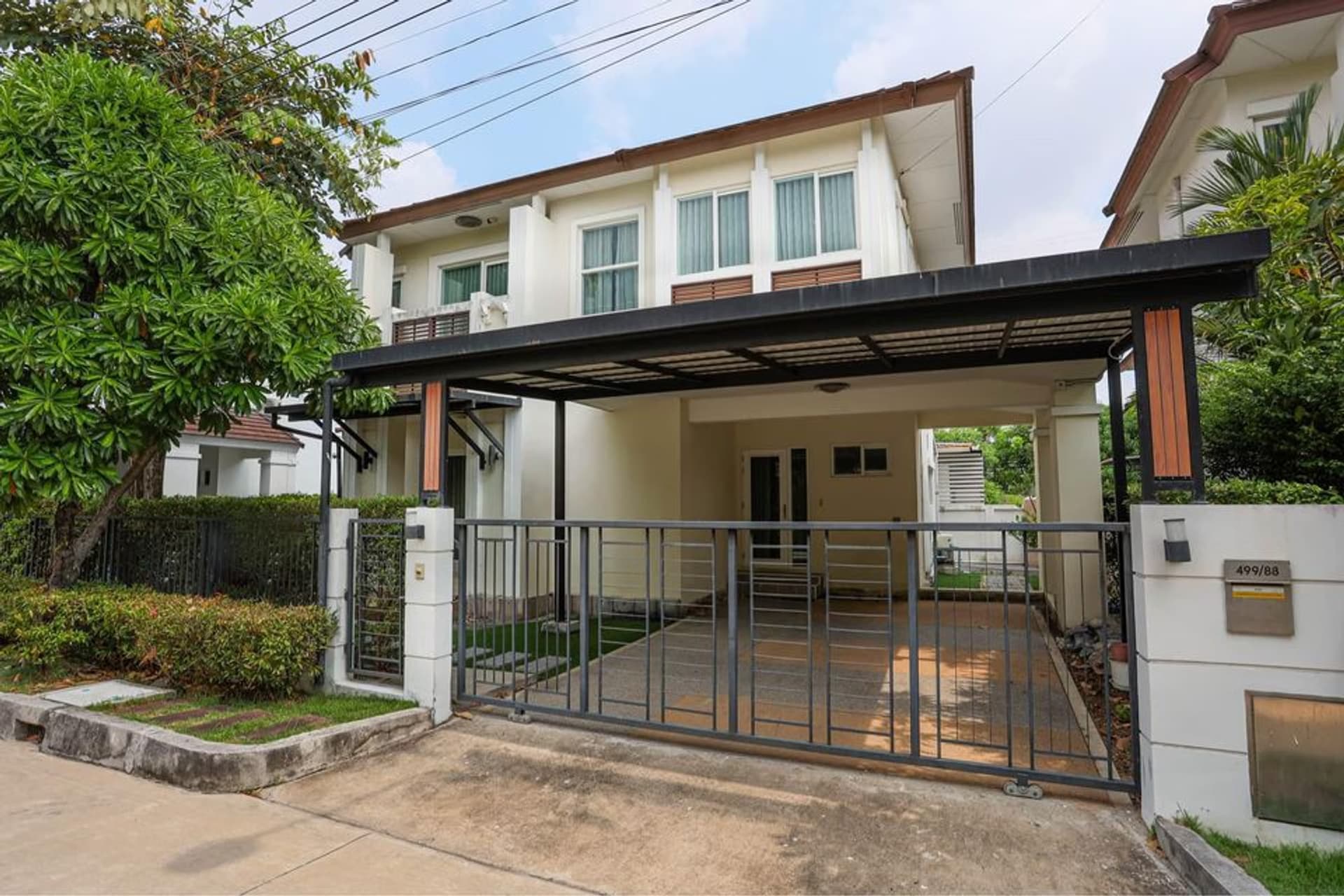 House for Sale at The Centro Onnut-Wongwaen  - Image 11