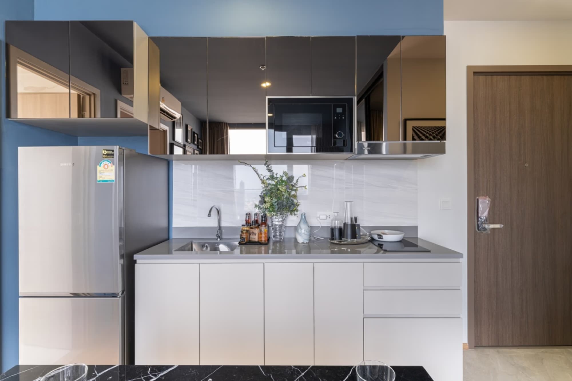 1 Bedroom Condo - Image 6