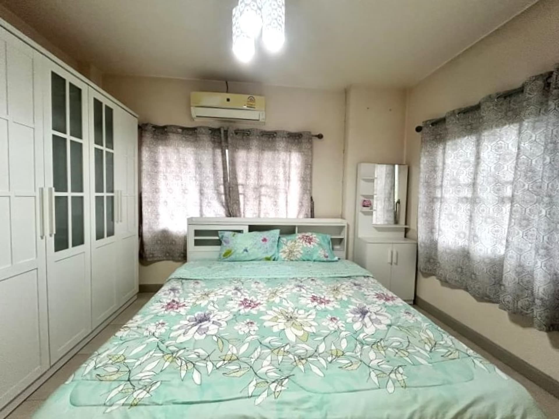 4 Bed House for Rent in Mueang Chiang Mai District - Image 11