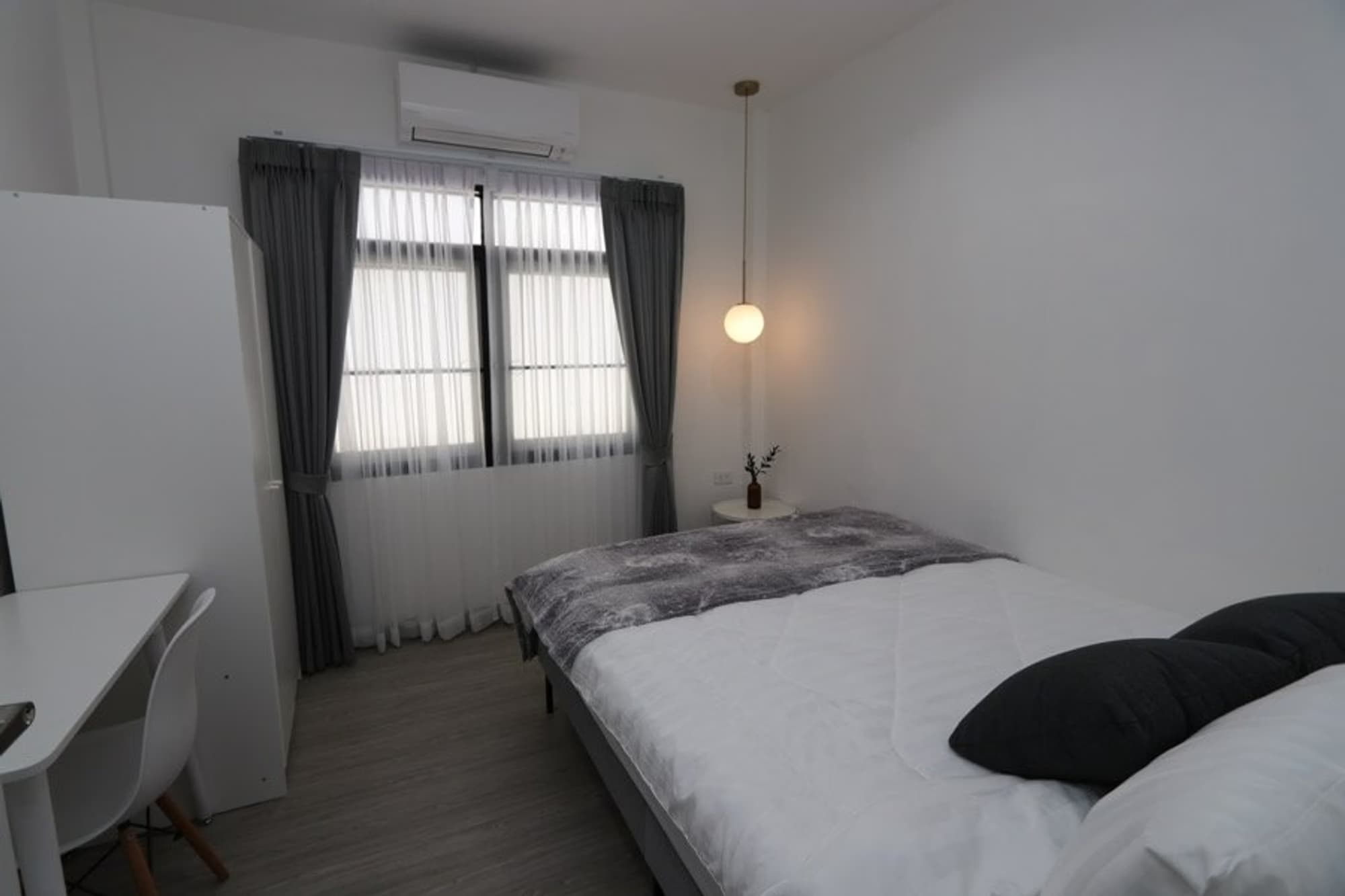  - Image 8