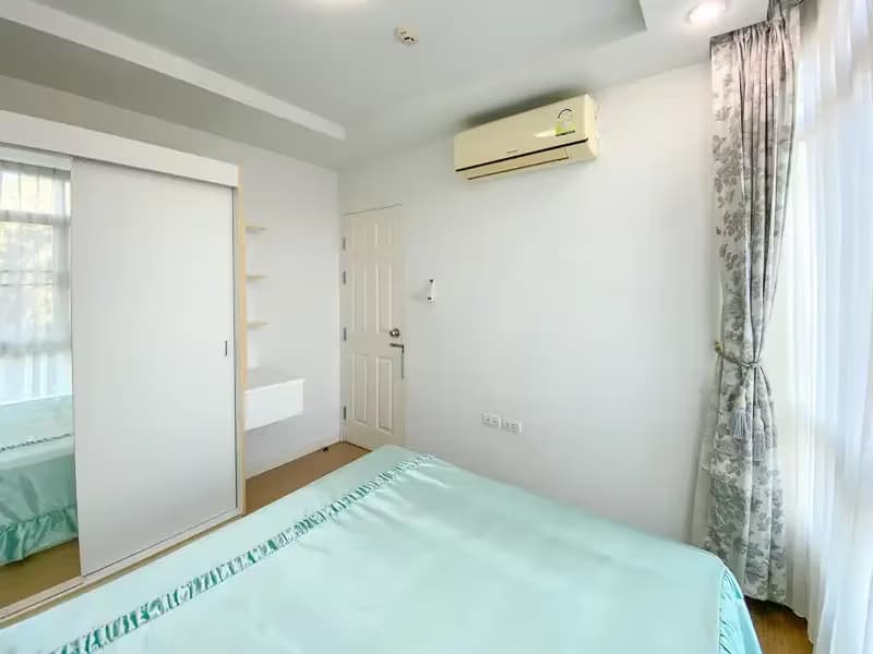 1 Bedroom Condo