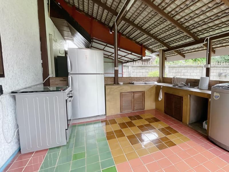 4 Bed House for Rent and Sale in Hang Dong