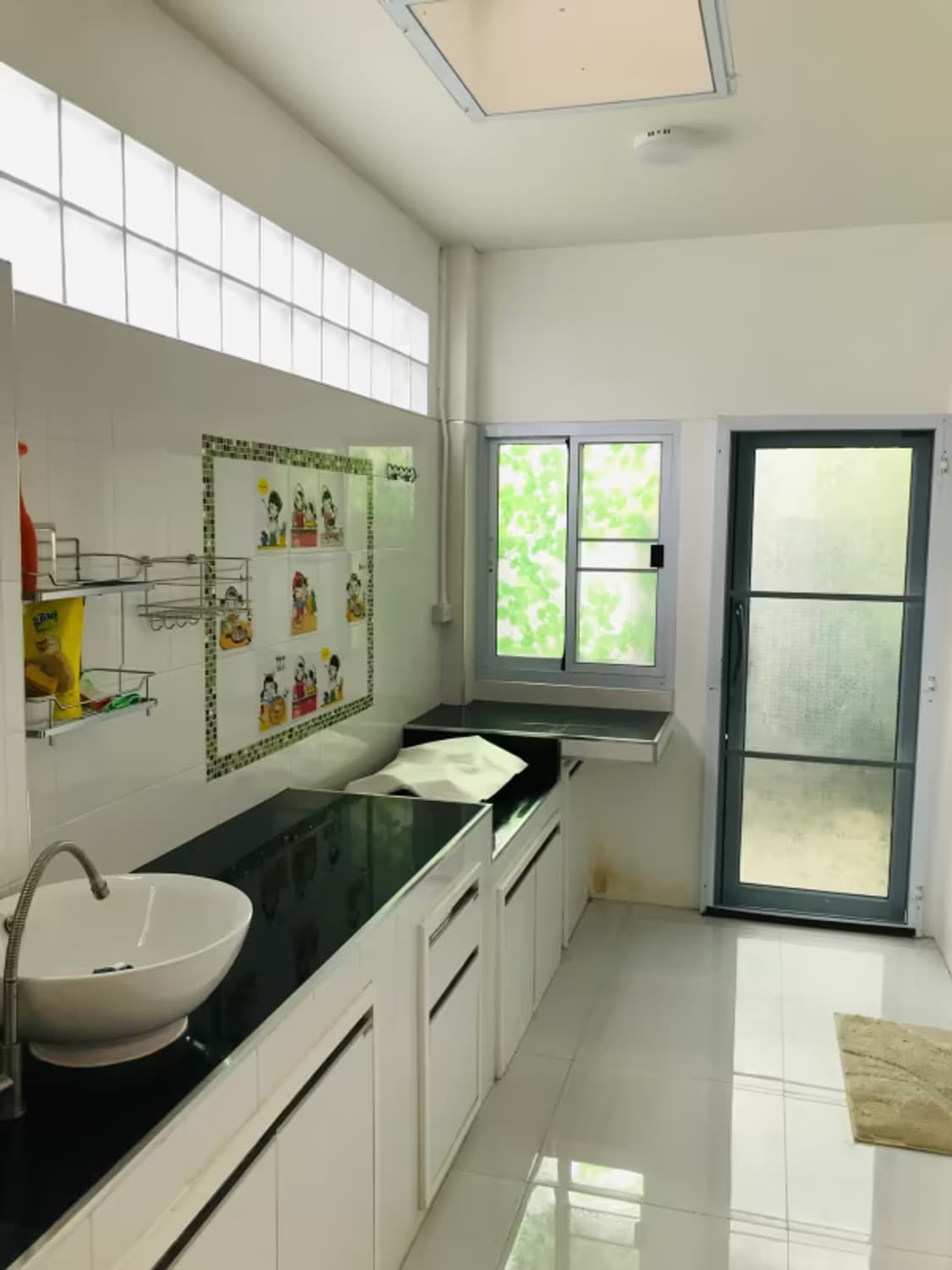 3 Bedroom House - Image 13
