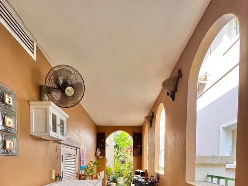 4 Bed House for Sale in Saraphi