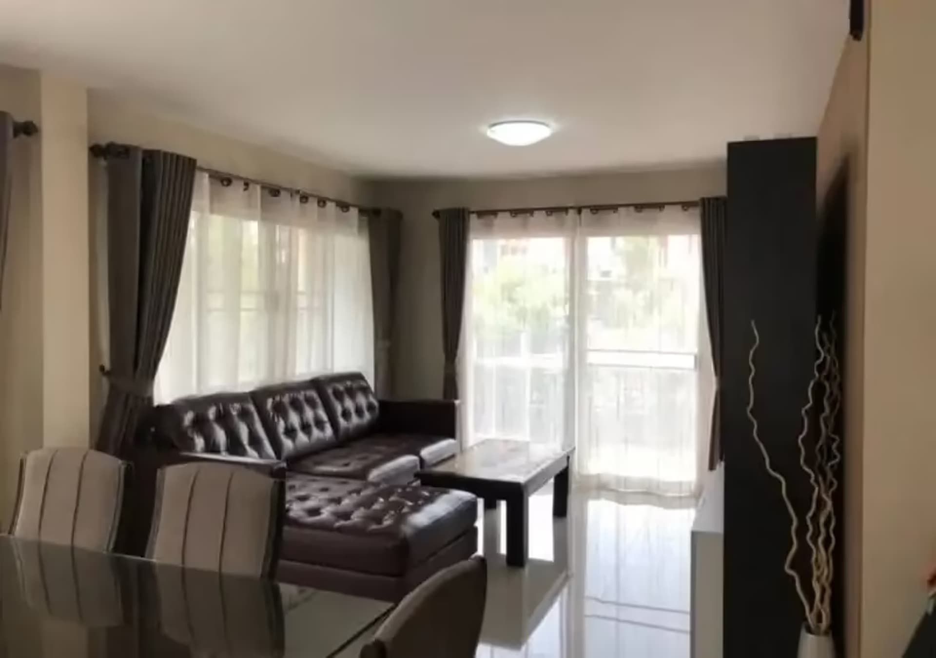 4 Bedroom House - Image 2