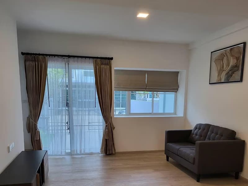 2 Bed Townhouse for Rent in Prawet