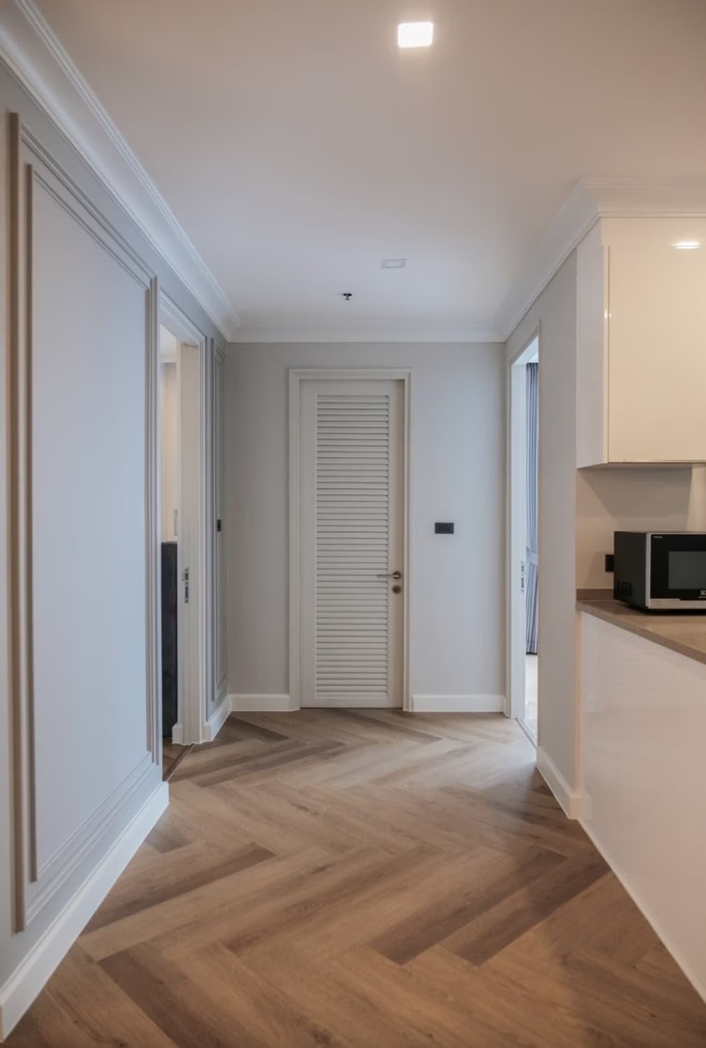 3 Bed Condo for Rent in Khlong Toei - Image 9