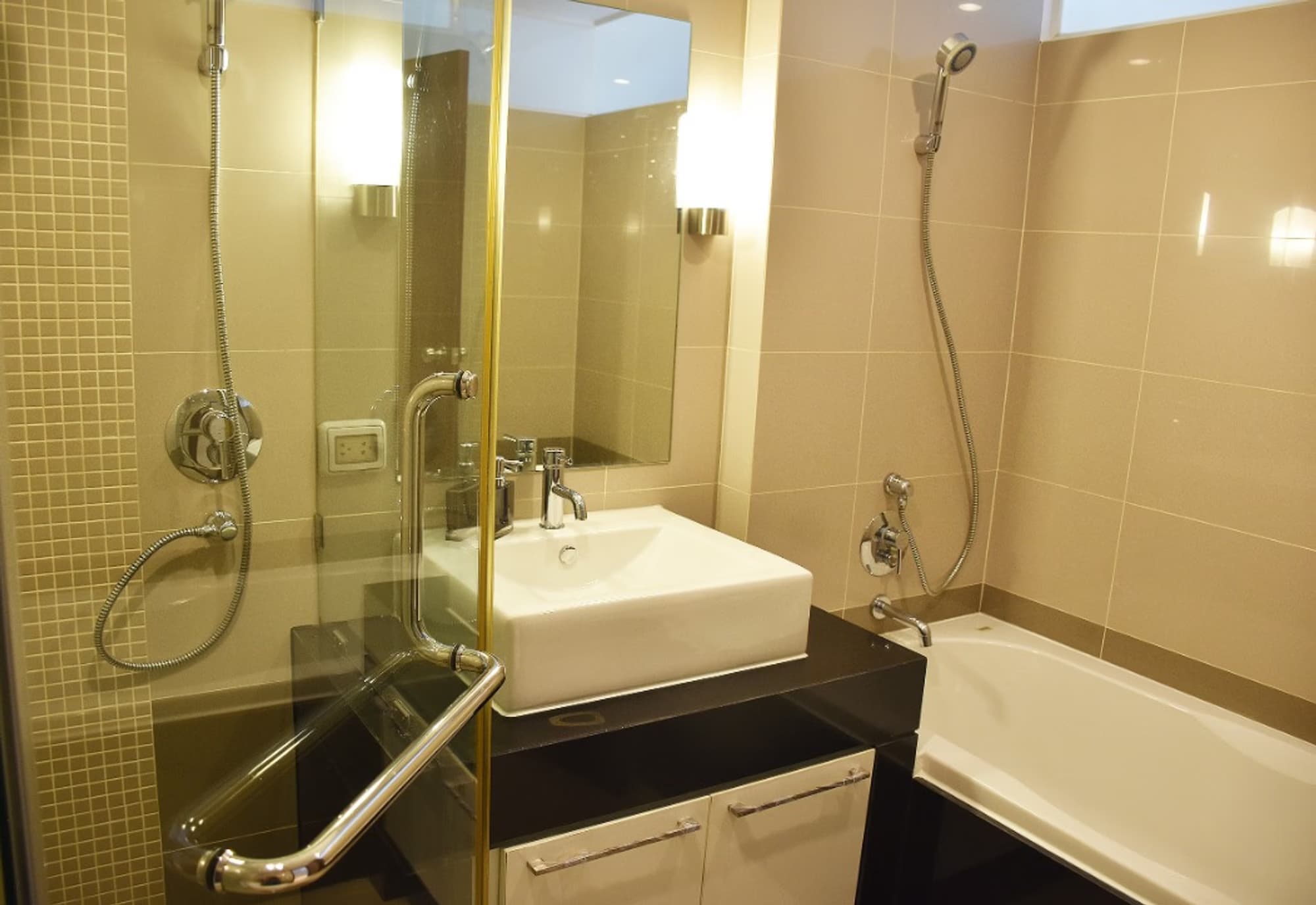 Condo for Rent, Sale at Supalai River Resort - Image 6