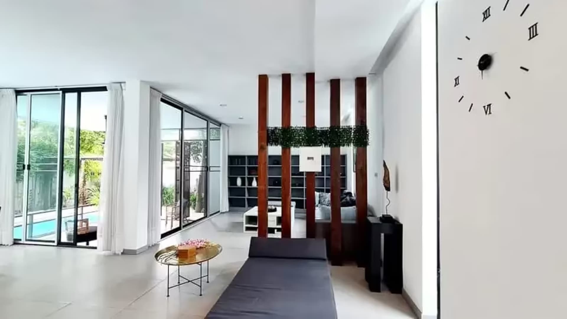 4 Bedroom House - Image 25