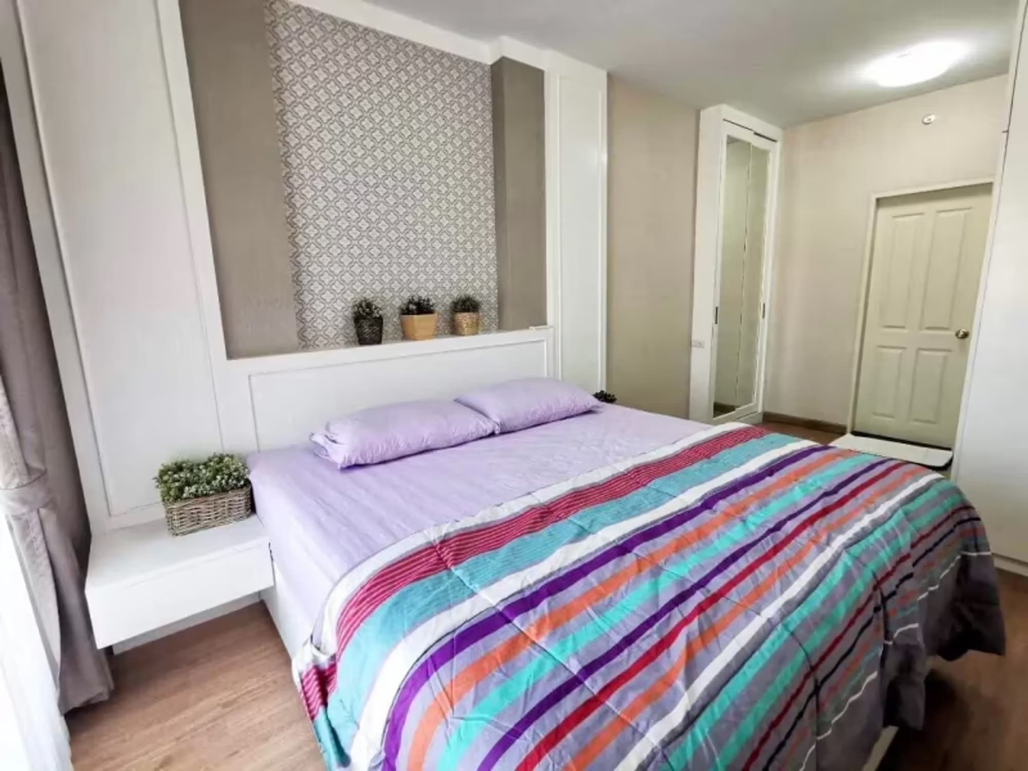 1 Bedroom Condo - Image 9