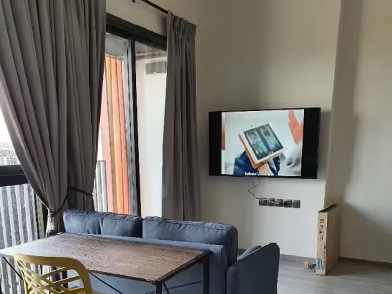 1 Bedroom Condo
