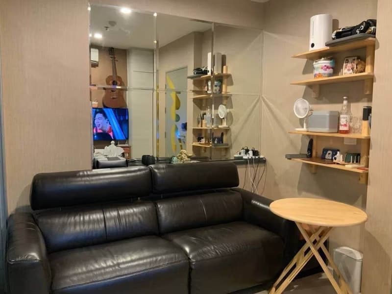 1 Bed Condo for Rent  Near Huai Khwang MRT
