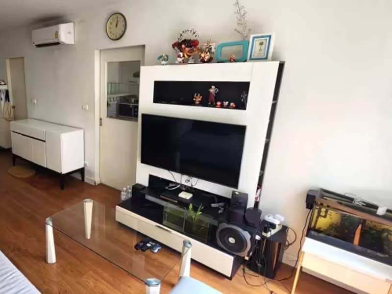 1 Bedroom Condo