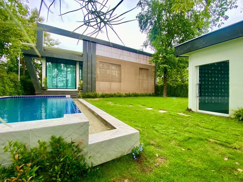 4 Bed House for Sale in San Kamphaeng District