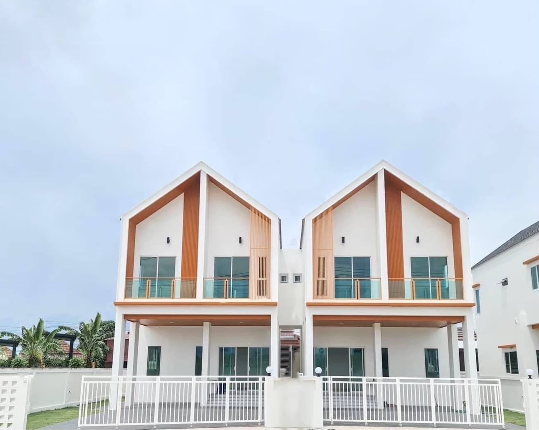 3 ห้องนอน บ้าน สำหรับ ขาย ใน San Sai District - Image 1