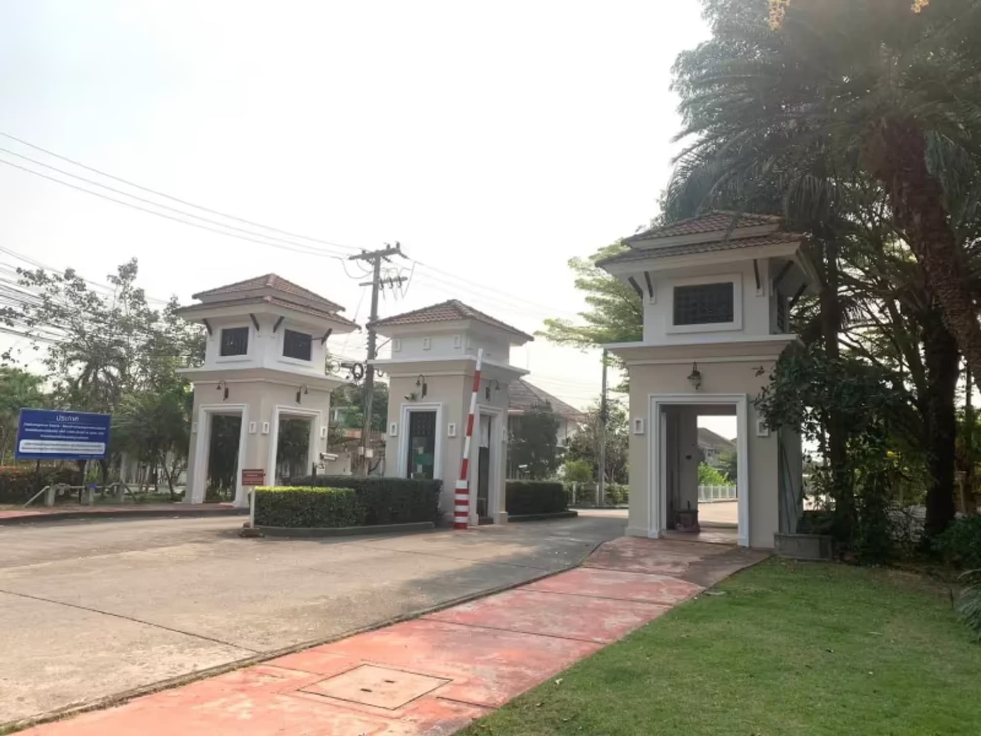 3 Bedroom House - Image 4