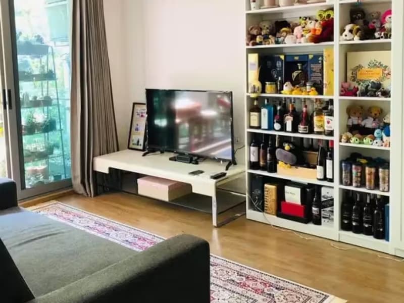 1 Bedroom Condo