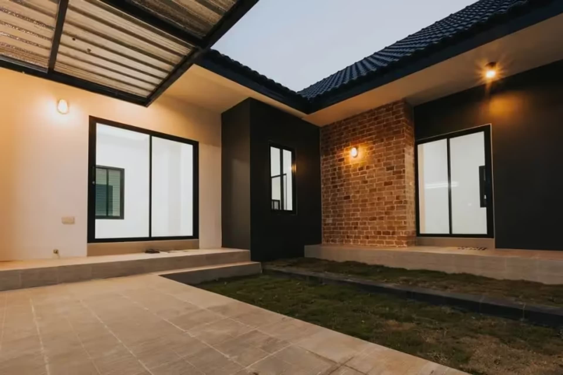 3 Bedroom House - Image 9