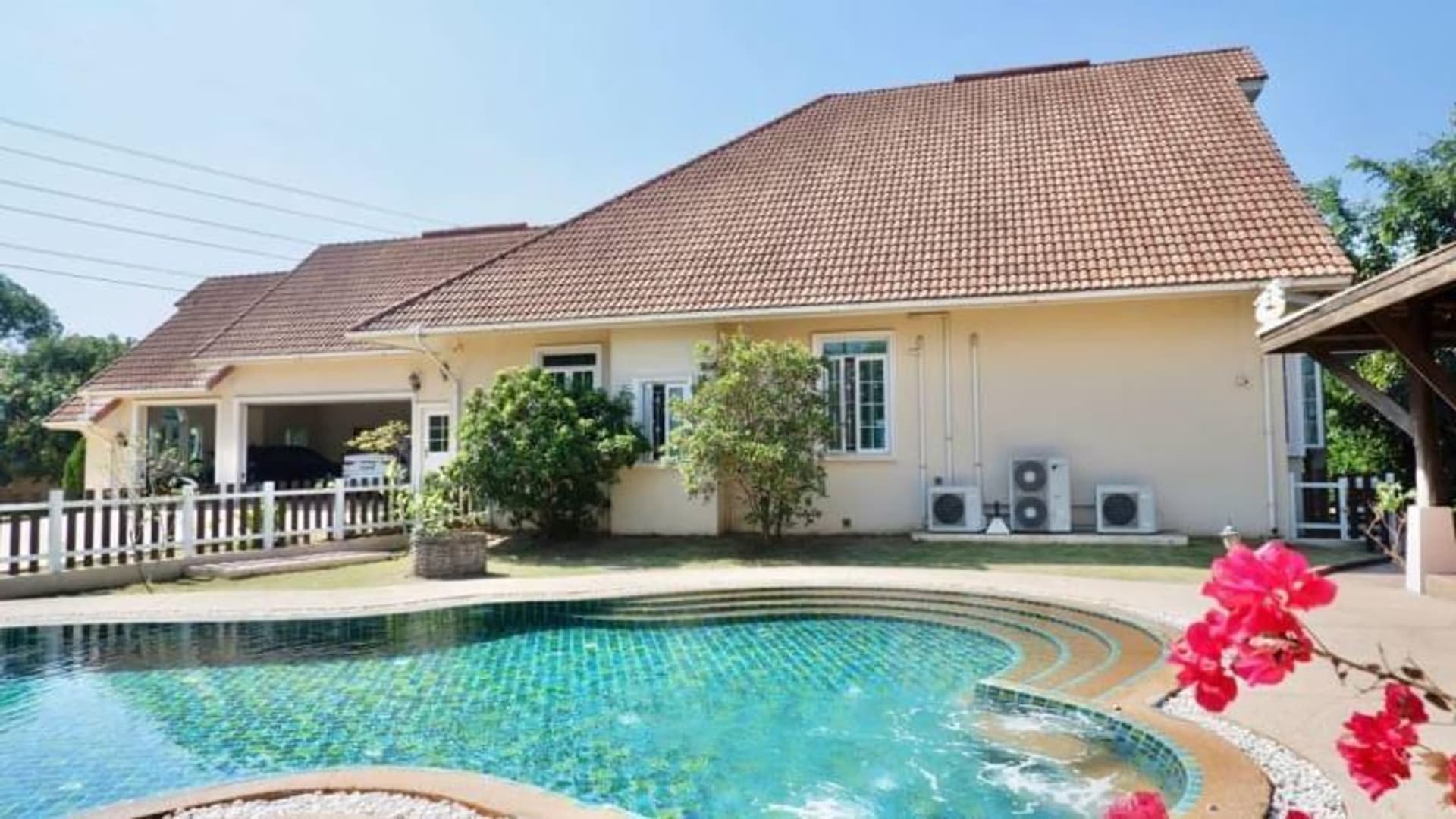 6 ห้องนอน บ้าน สำหรับ ขาย ใน Saraphi District - Image 15