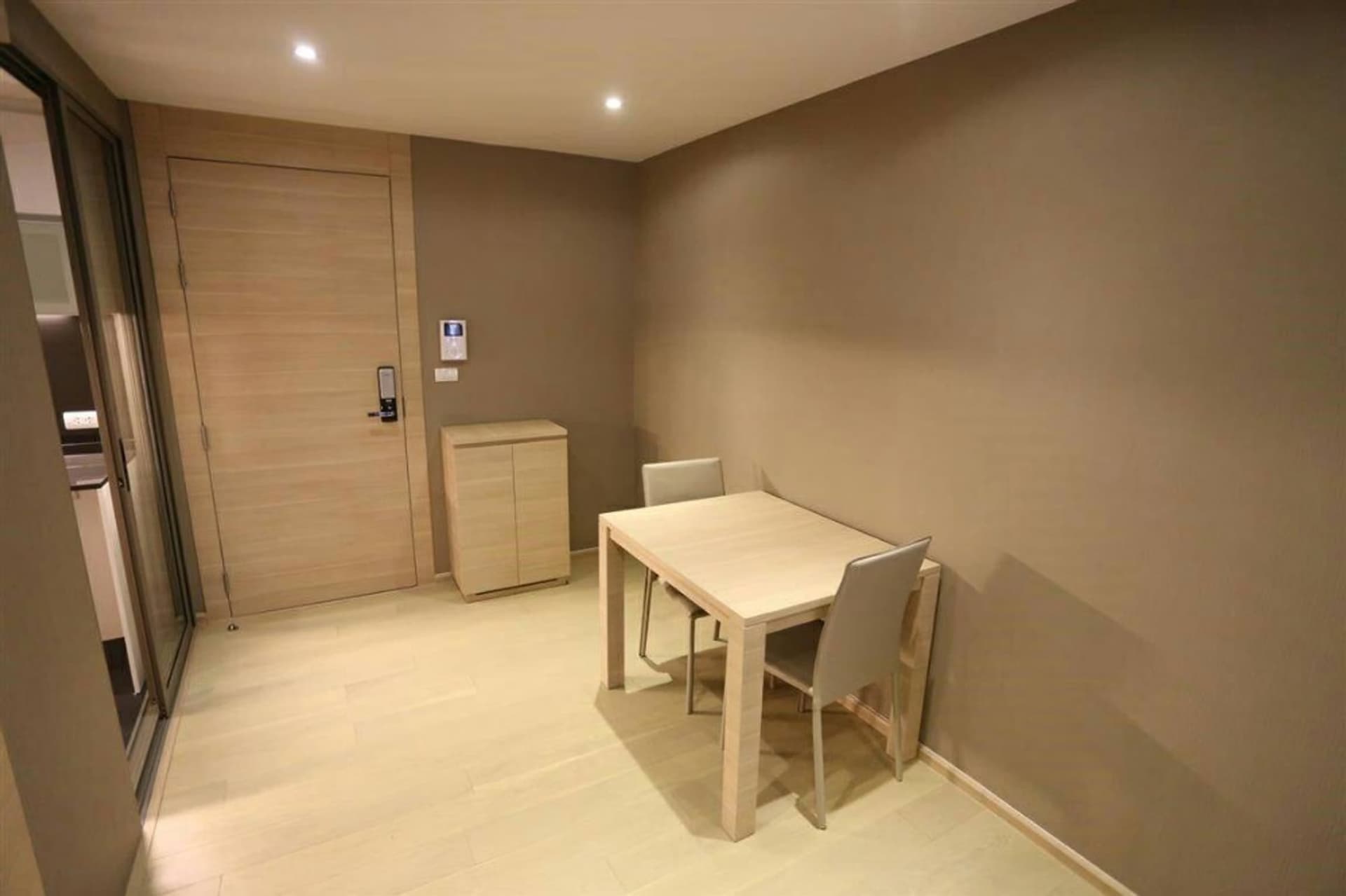 1 ห้องนอน คอนโด สำหรับ จำหน่าย ใน Bang Rak - Image 12