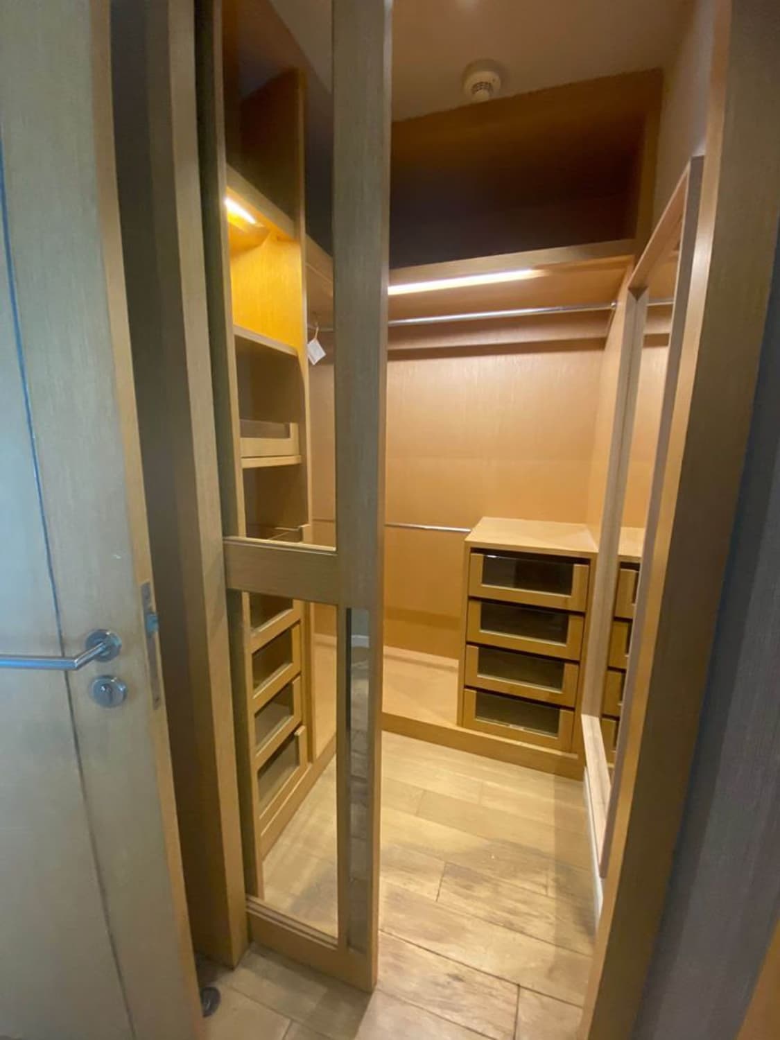 3 Bed Condo for Sale in Bang Kho Laem - Image 11