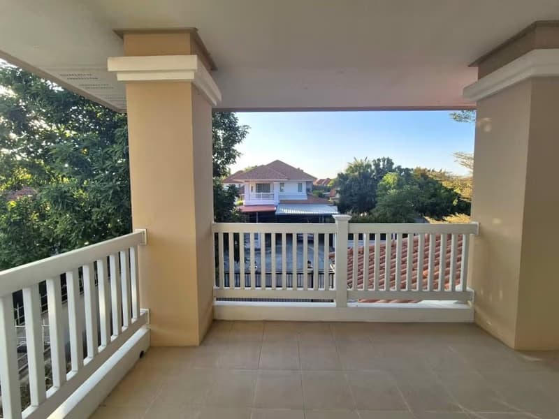 4 Bed House for Rent in Hang Dong District