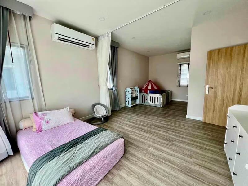 House for Sale in Bang Phli.  