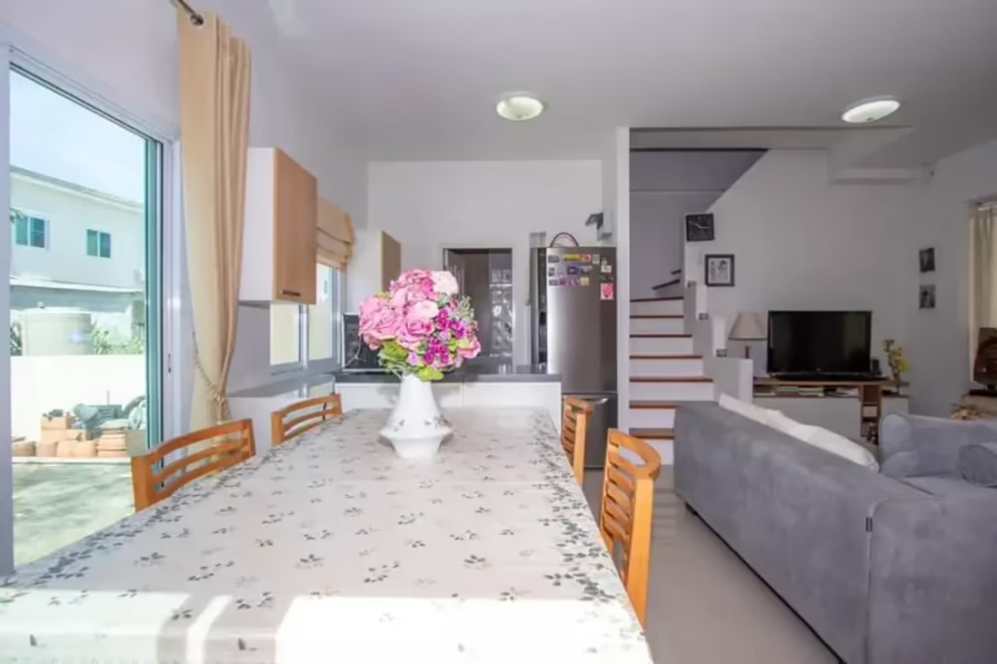 3 Bedroom House - Image 2