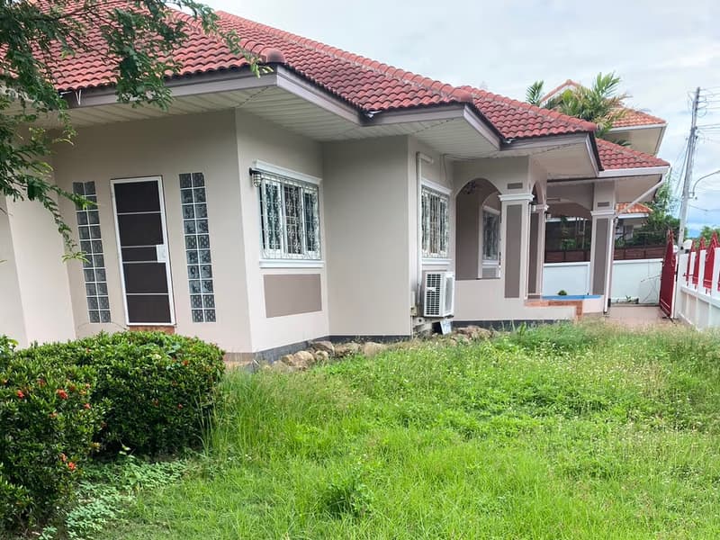 4 Bed House for Rent in San Kamphaeng