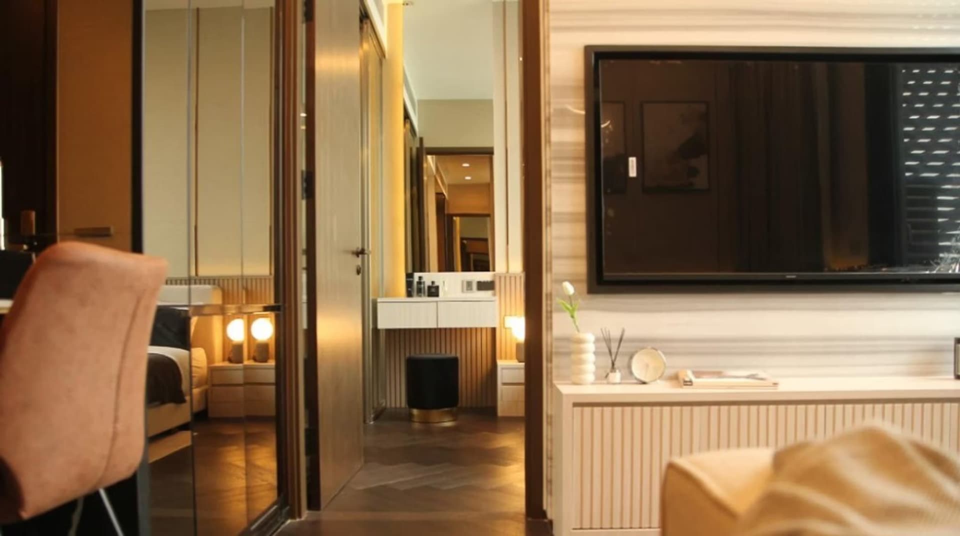 1 Bedroom Condo for sale - Image 2
