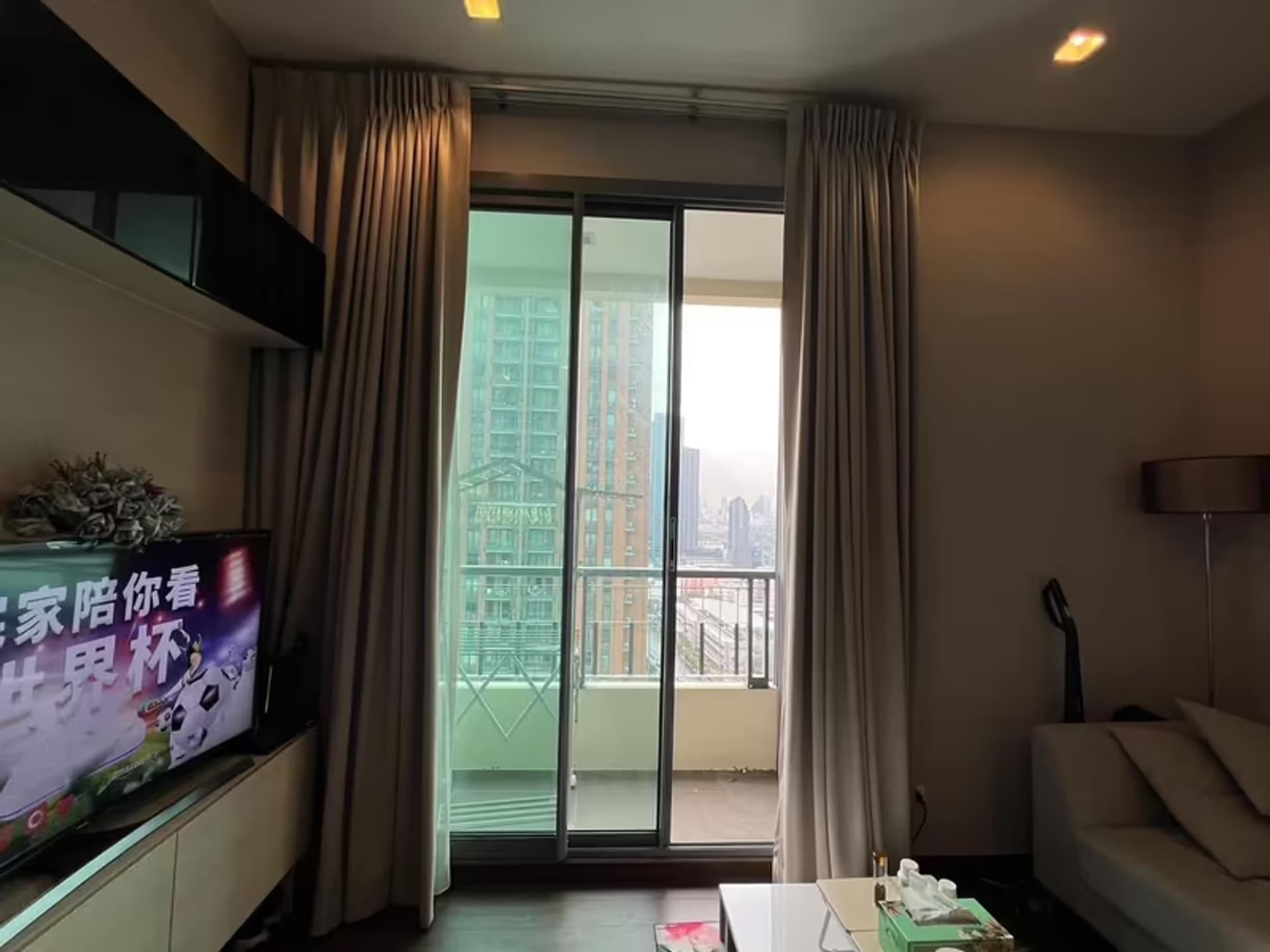 1 Bedroom Condo - Image 1