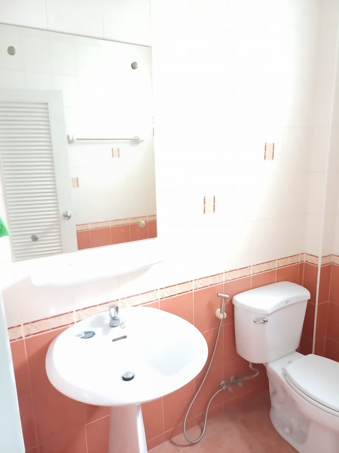 3 Bed House for Rent and Sale in undefined - Image 9