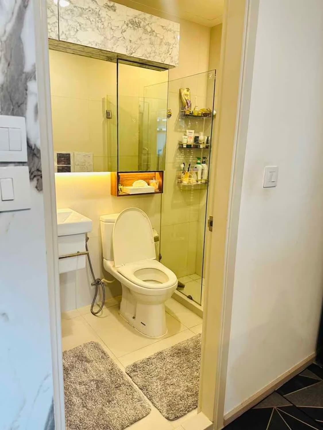 1 Bed Condo for Rent in Huai Khwang - Image 7
