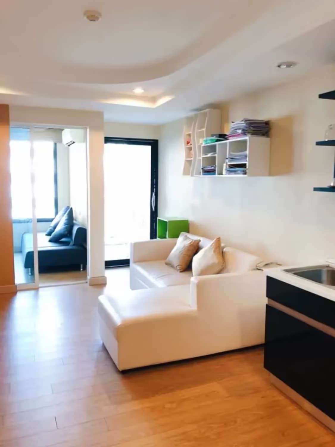 1 Bedroom Condo - Image 1