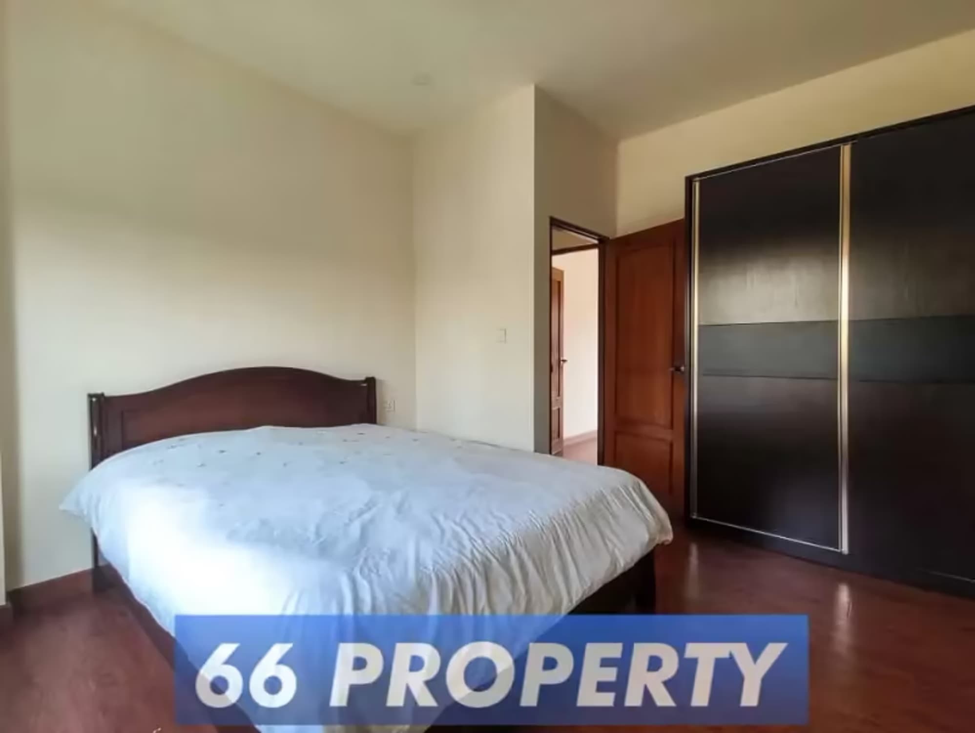 4 Bedroom House - Image 9