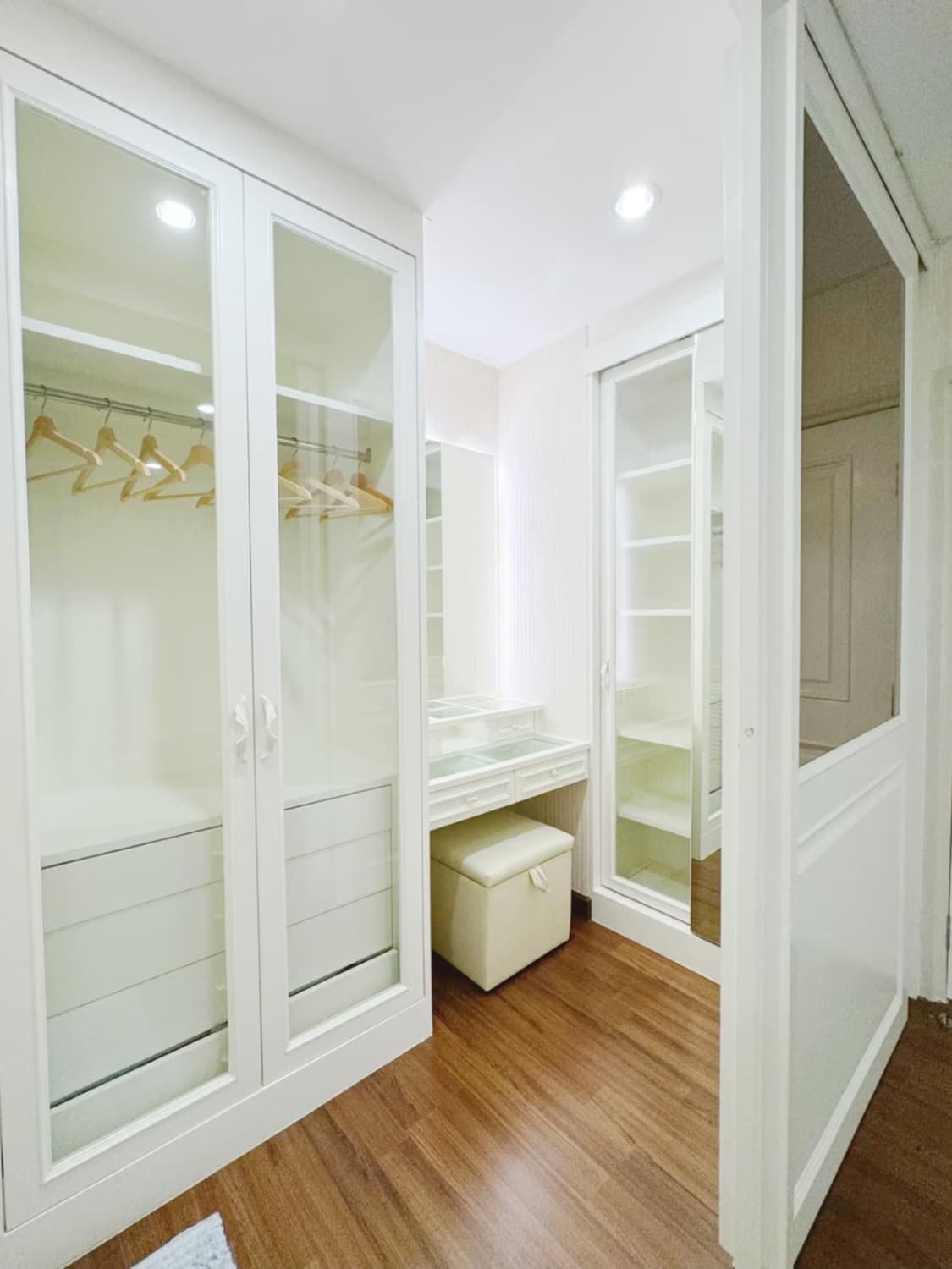3 Bed House for Rent in Khlong Toei - Image 17