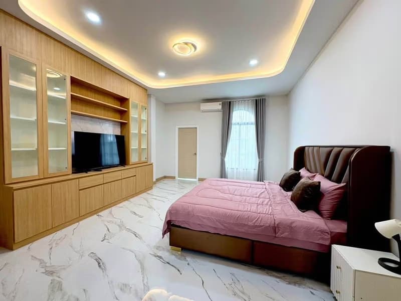 4 Bed House for Rent and Sale in San Sai District