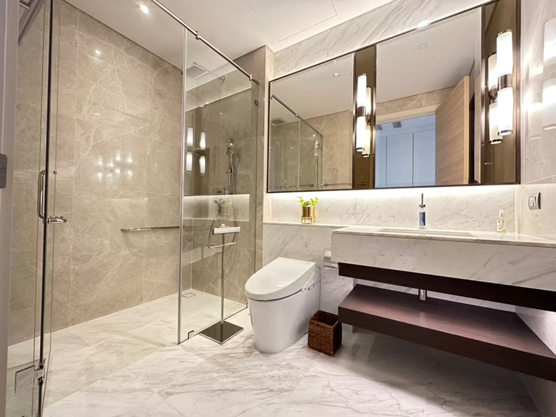 1 Bedroom Condo for Sale with Tenant - Image 3