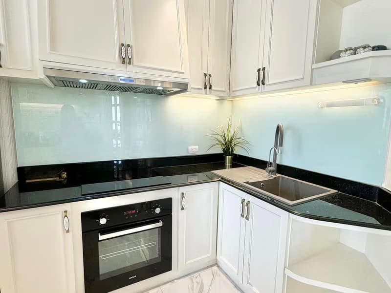 2 Bed Condo for Rent and Sale in Khlong Toei