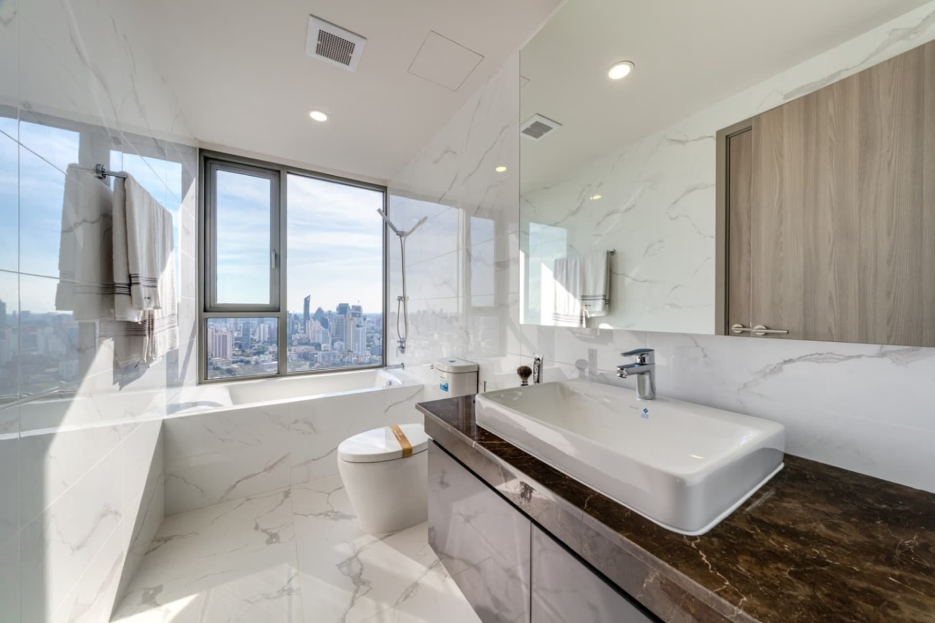 1 Bedroom Condo - Image 5