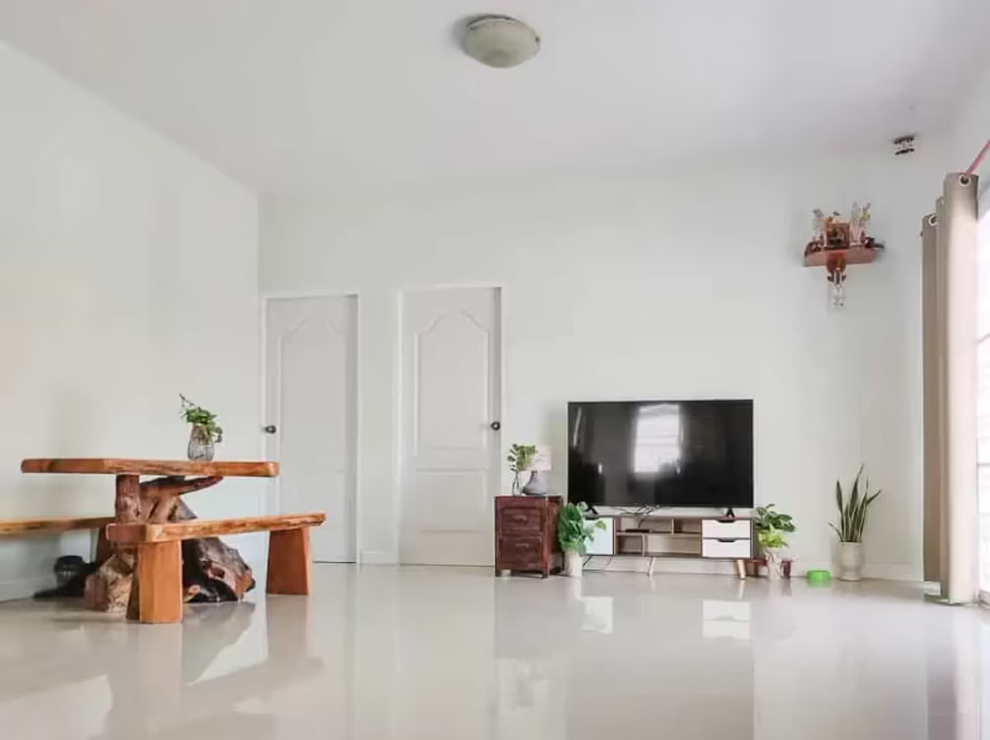 3 Bedroom House - Image 5