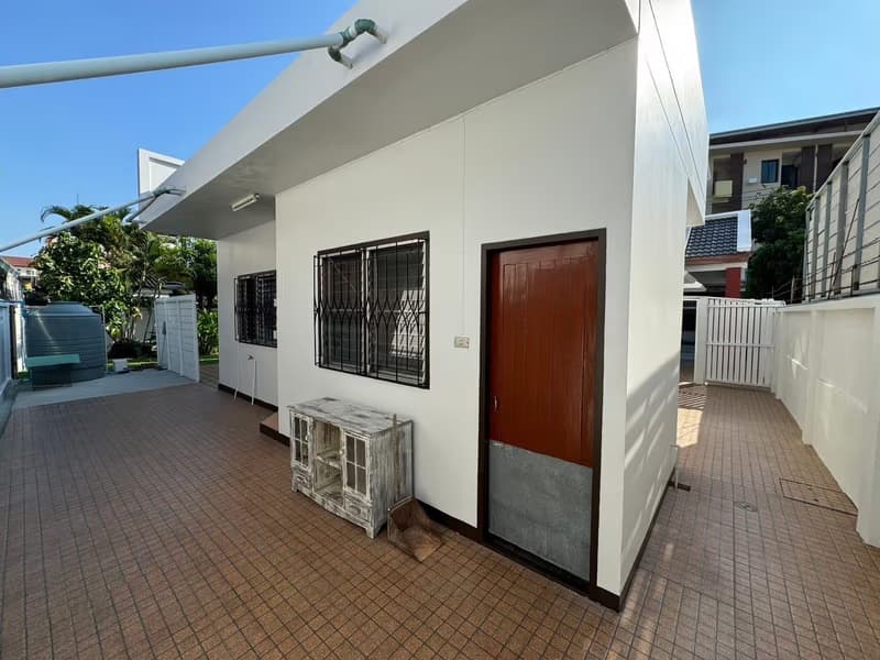 3 Bed House for Rent in Mueang Chiang Mai District