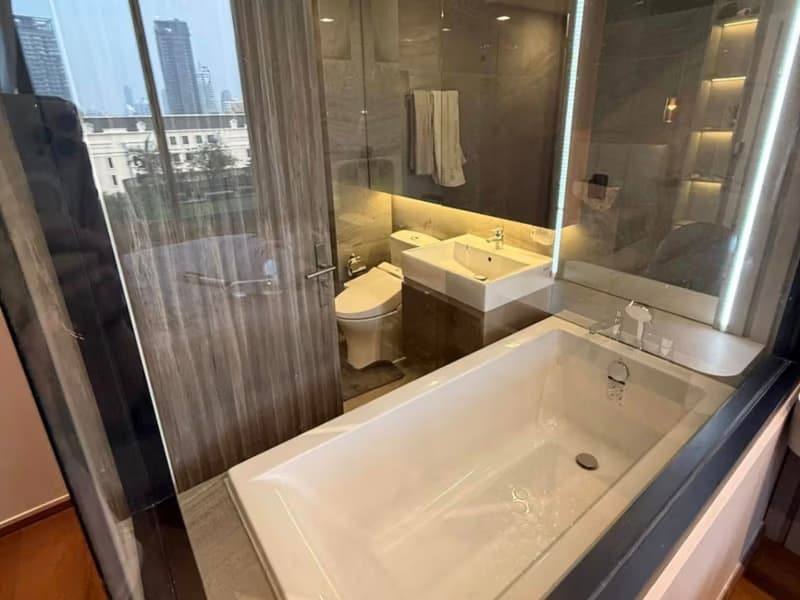 1 Bed Condo for Sale in Khlong Toei