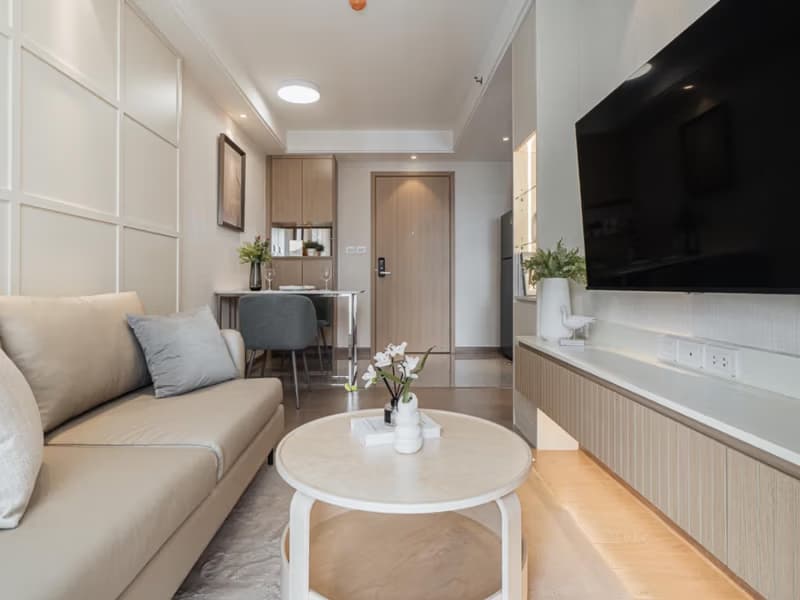 1 Bed Condo for Rent  Near Chong Nonsi BTS