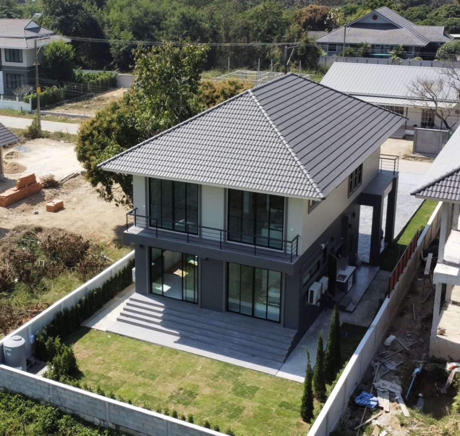 3 Bed House for Sale in Doi Saket District - Image 1